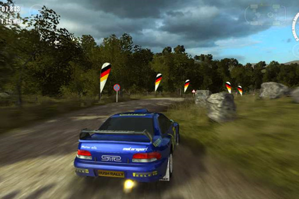 拉力竞速3中文版是一款十分新颖的赛车竞速类手机游戏,它的玩法多样